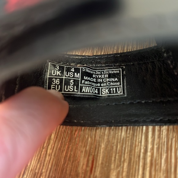 Dr. MARTENS RYKER BLACK LEATHER STRAP SLIDE SANDALS UNISEX MENS 4, WOMENS 5 - Picture 12 of 14